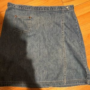 Gap Jean skirt size 6